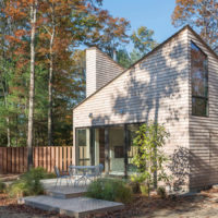 MERIT AWARD - SINGLE FAMILY RESIDENTIAL: Cottage in the Woods | 3six0 Architecture