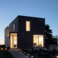 HONOR AWARD - SINGLE FAMILY RESIDENTIAL: Quonochontaug House | Bernheimer Architecture PLLC